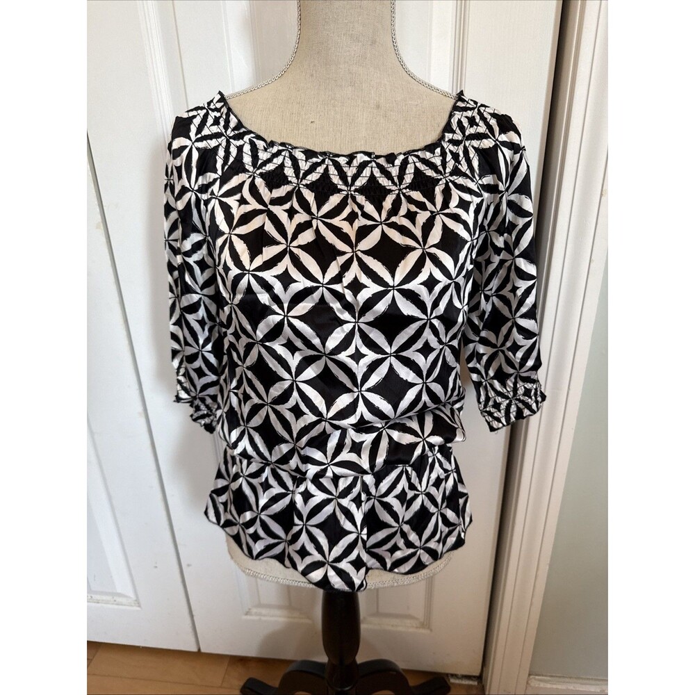 PEPLUM TOP White House Black Market Size XS Short Sleeve Tunic Top 100% Silk